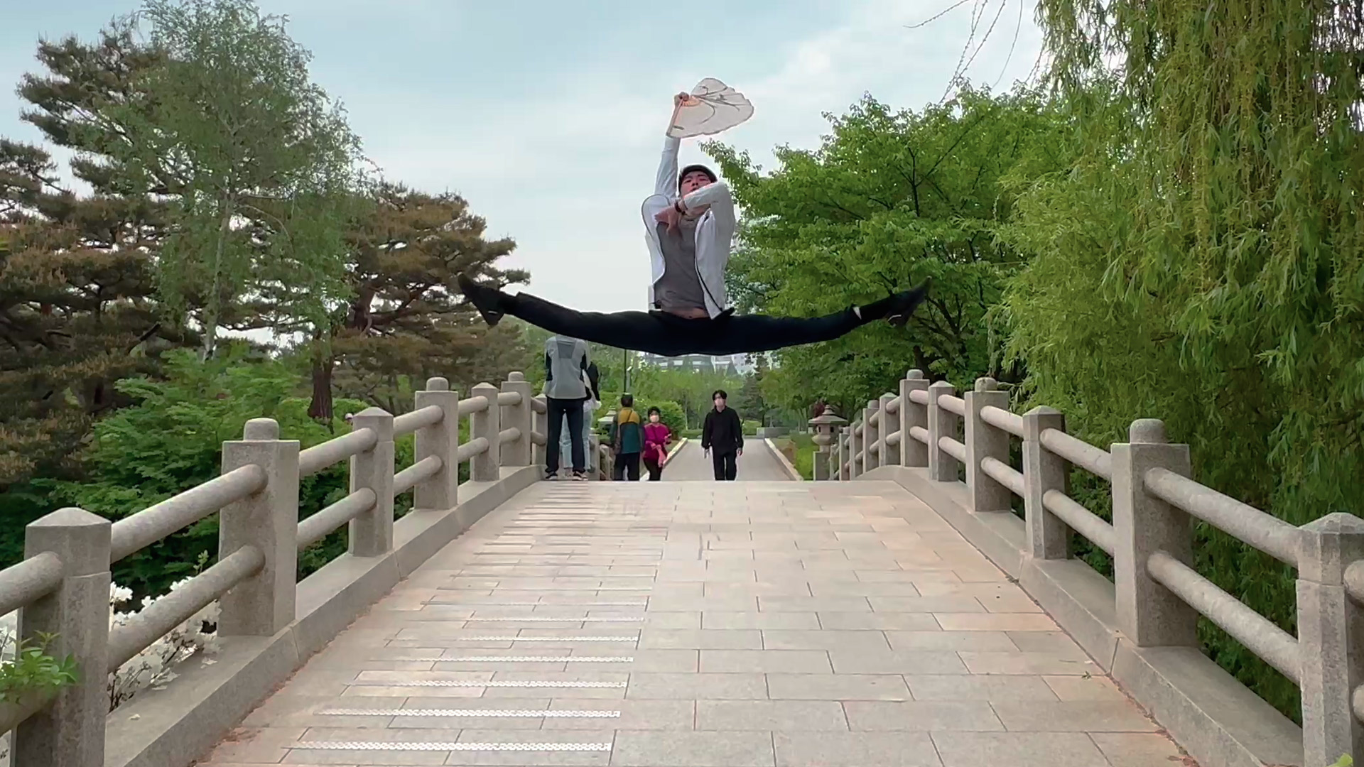 The Artists Enjoy Their Time in South Korea | 2024 Life on Tour